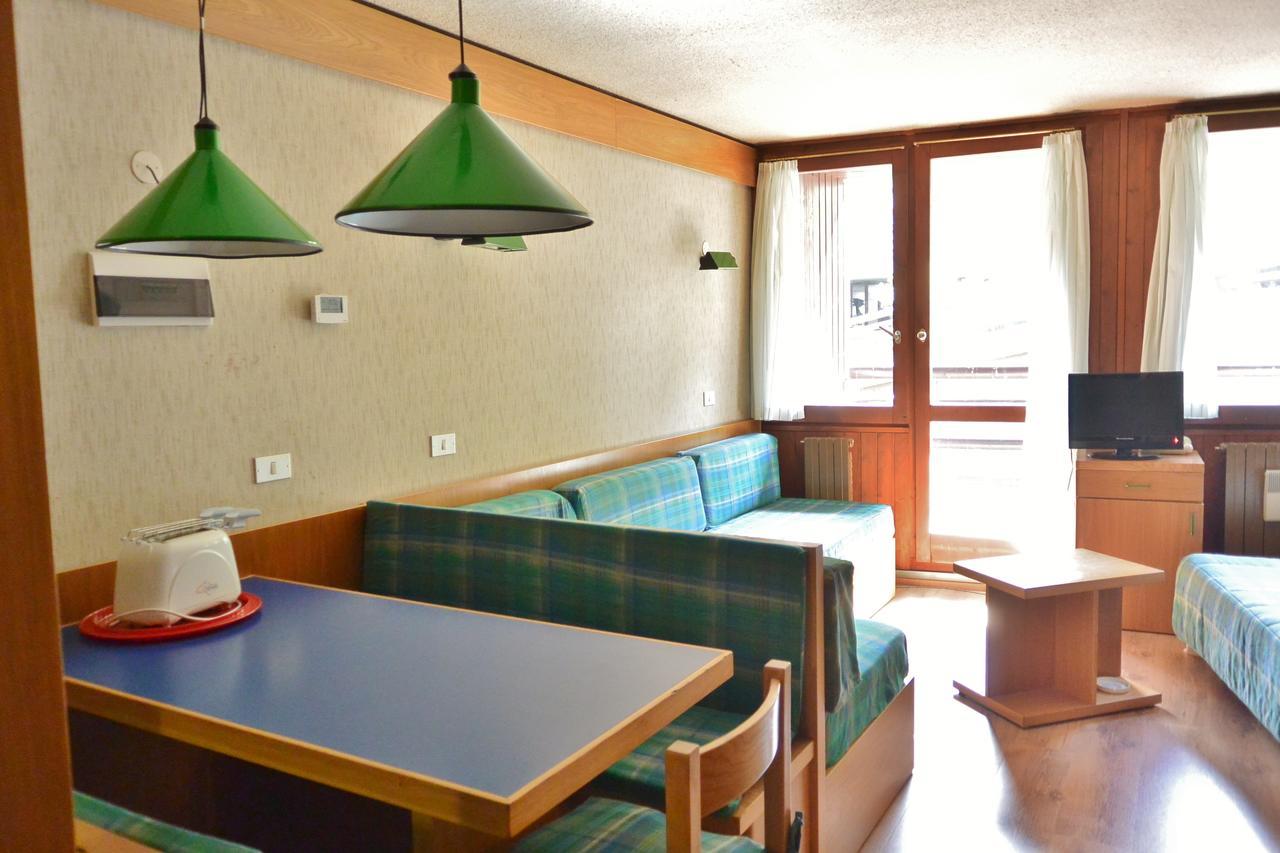 Appartamenti La Maison De Vacances Breuil-Cervinia Buitenkant foto