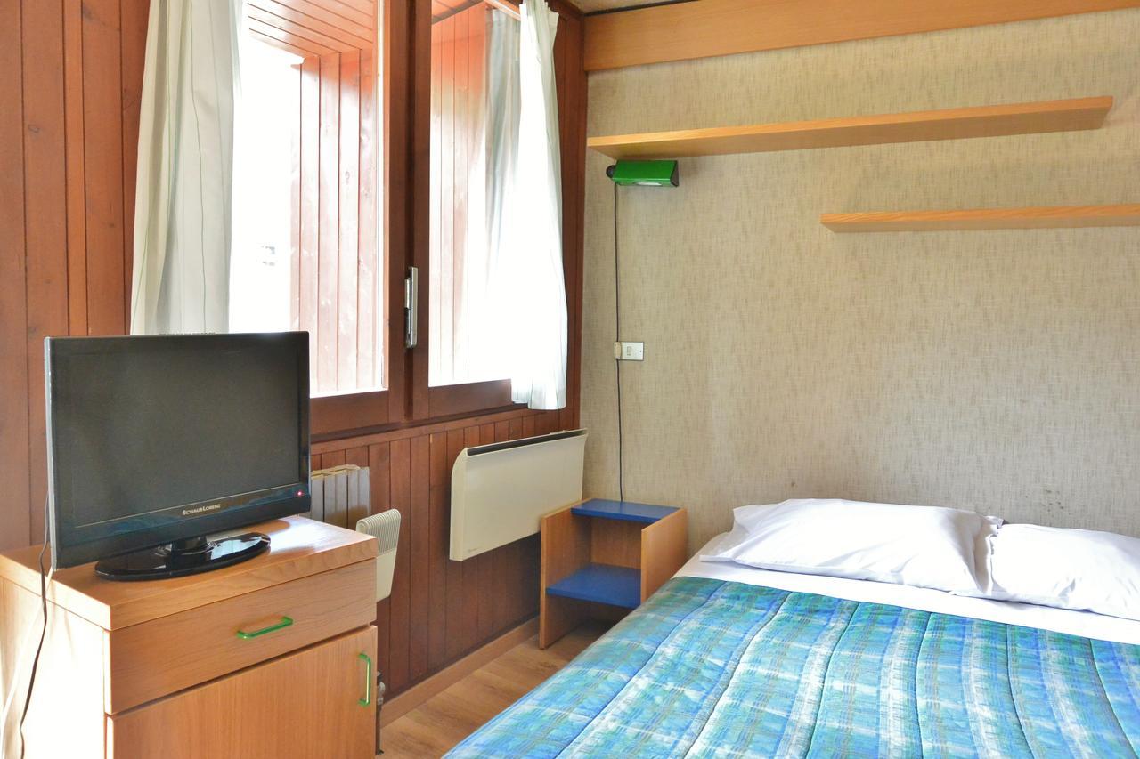 Appartamenti La Maison De Vacances Breuil-Cervinia Buitenkant foto