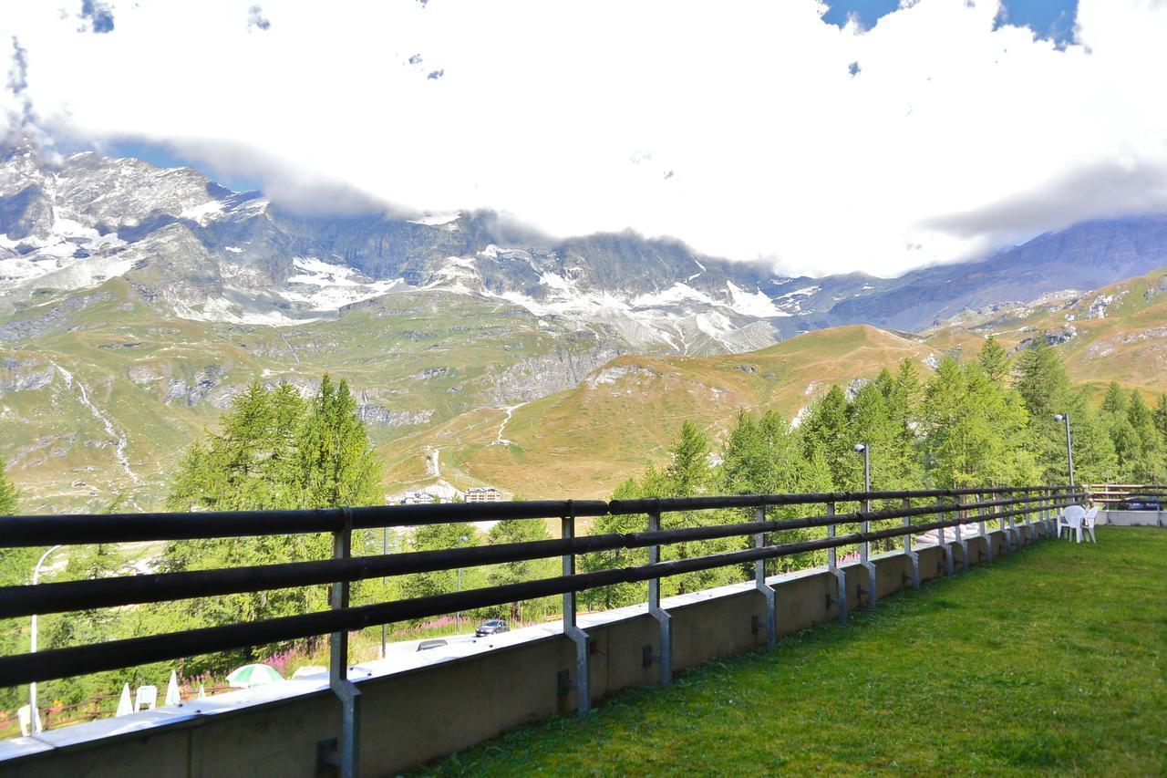 Appartamenti La Maison De Vacances Breuil-Cervinia Buitenkant foto