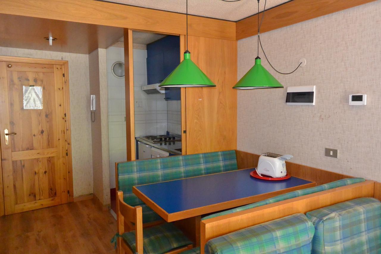 Appartamenti La Maison De Vacances Breuil-Cervinia Buitenkant foto